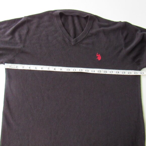 Classic Men's Black Solid V-Neck Sweater by U.S. Polo Assn. Size M - Picture 8 of 10